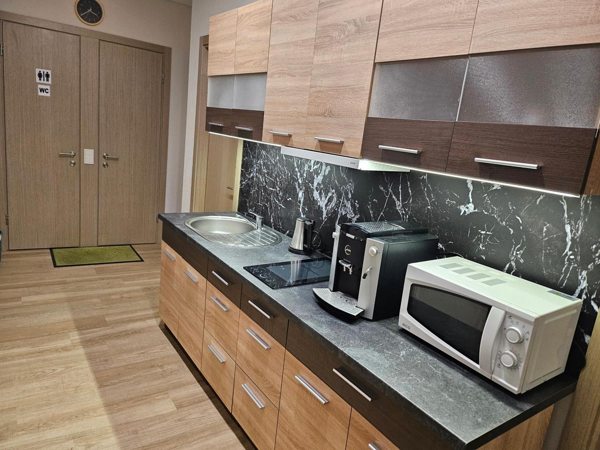 Kauno Apartamentai King Size Bed Kaunas Ngoại thất bức ảnh